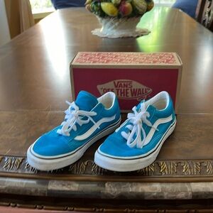 VANS ( Old School ) shoes Size 5 Junior or Womens 6/6.5 .